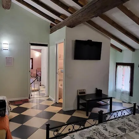 A Casa Di Luca Mediglia